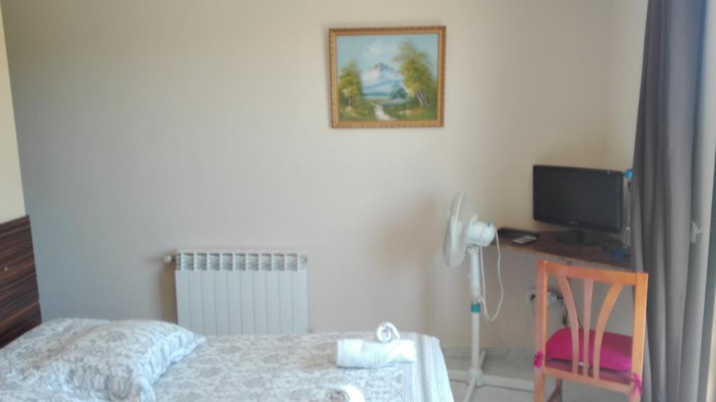 Hostal Escarla Aren Buitenkant foto