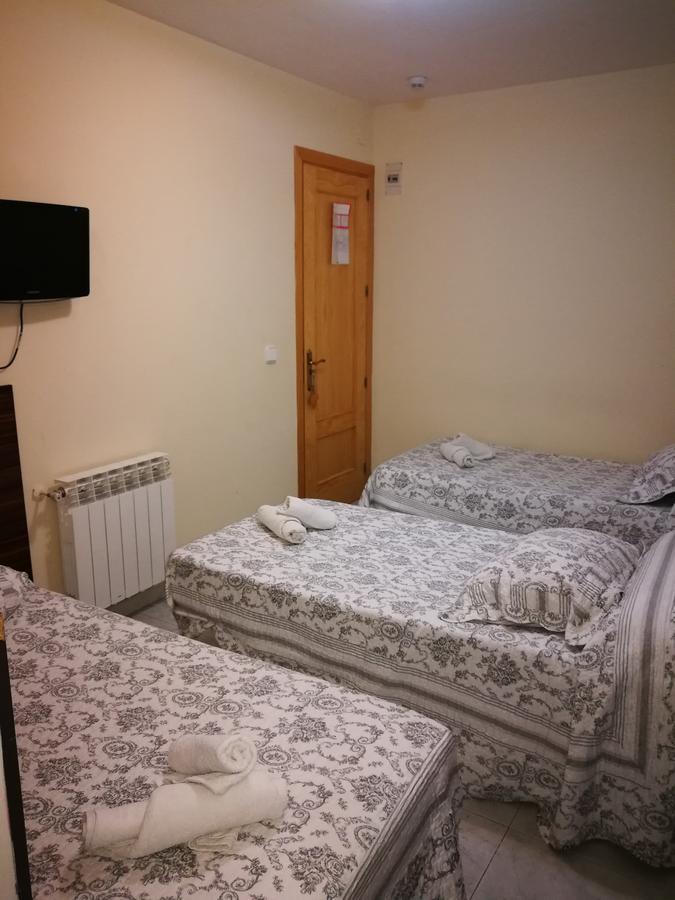 Hostal Escarla Aren Buitenkant foto
