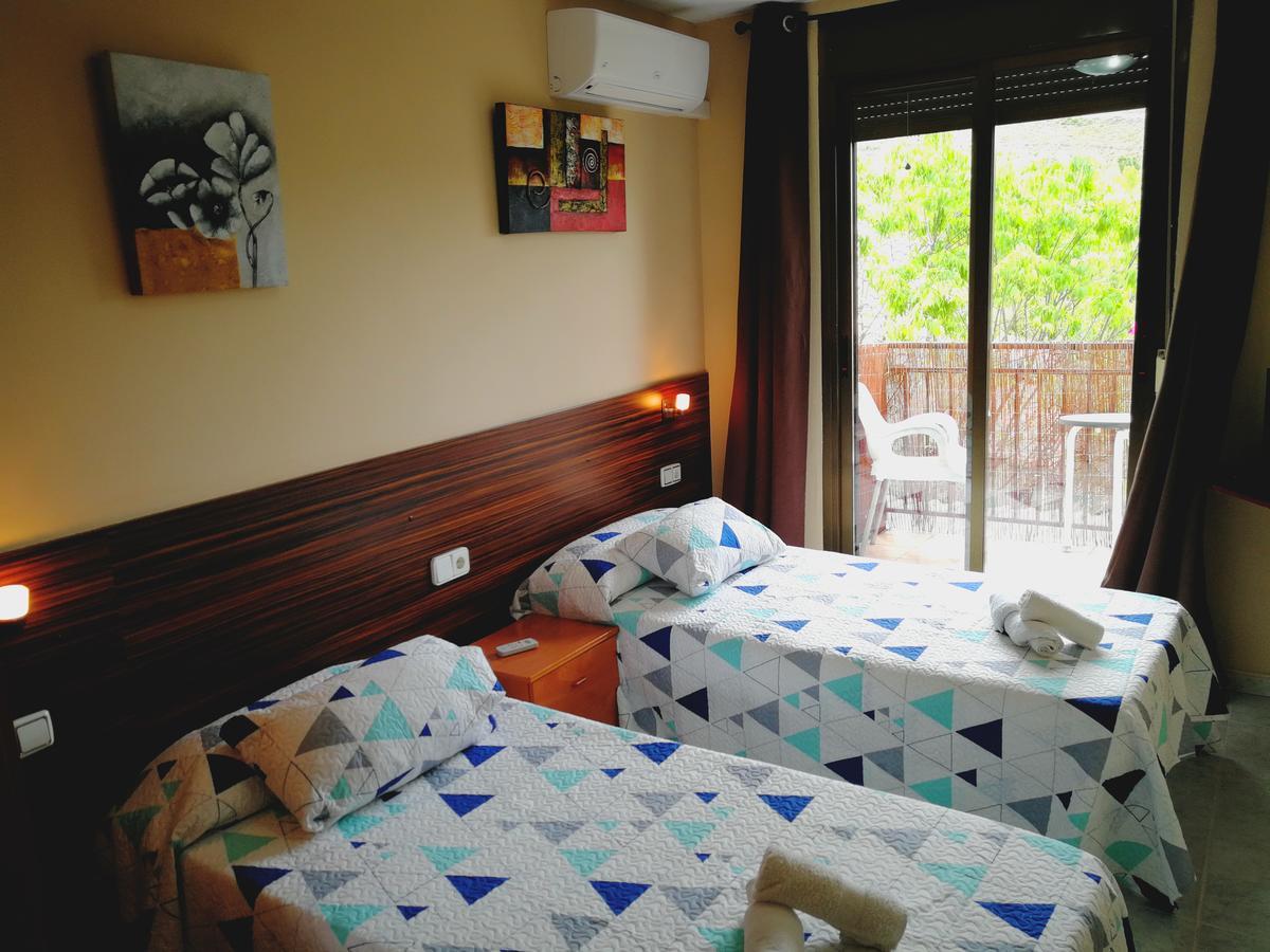 Hostal Escarla Aren Buitenkant foto