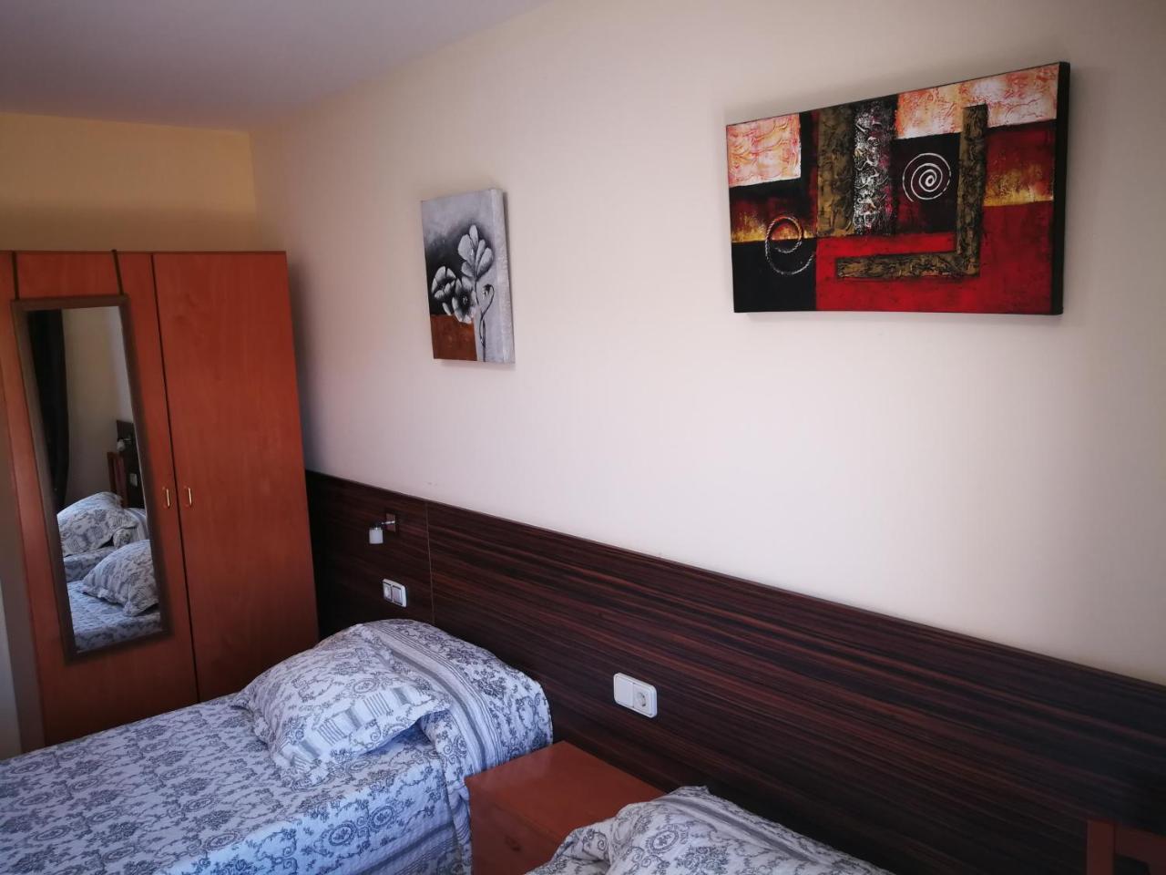 Hostal Escarla Aren Buitenkant foto